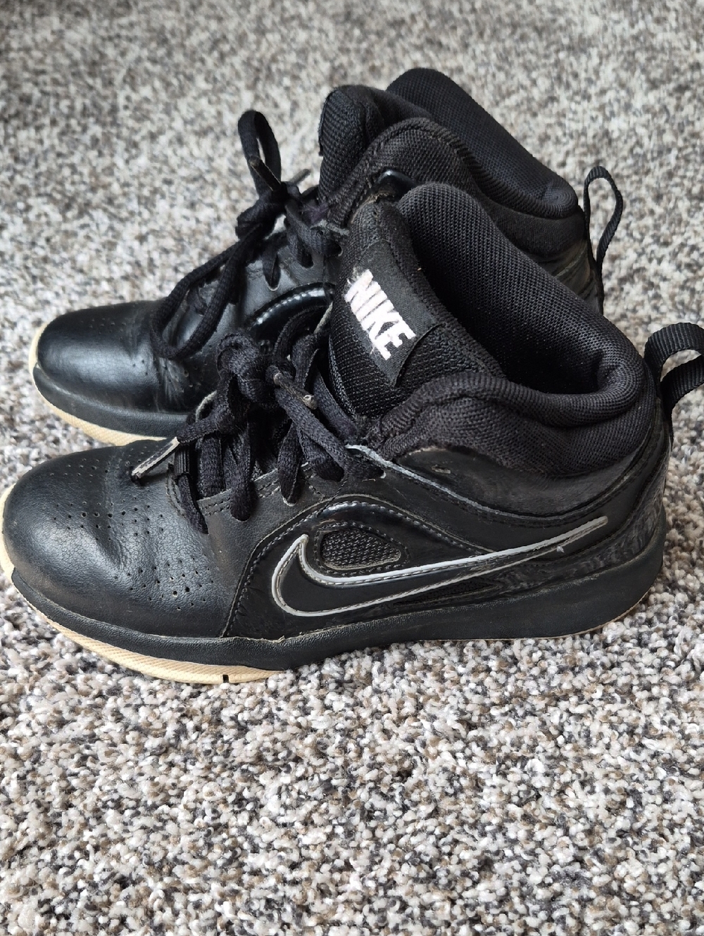 NIKE Black Youth High-Top Sneakers